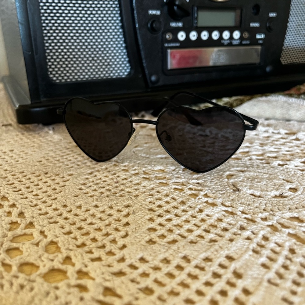heart shaped sunglasses